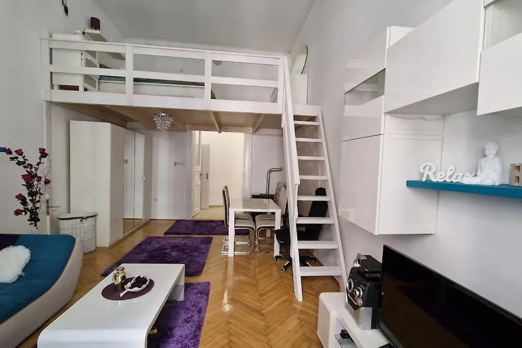Central - Wesselenyi Pearl Budapest Hungary